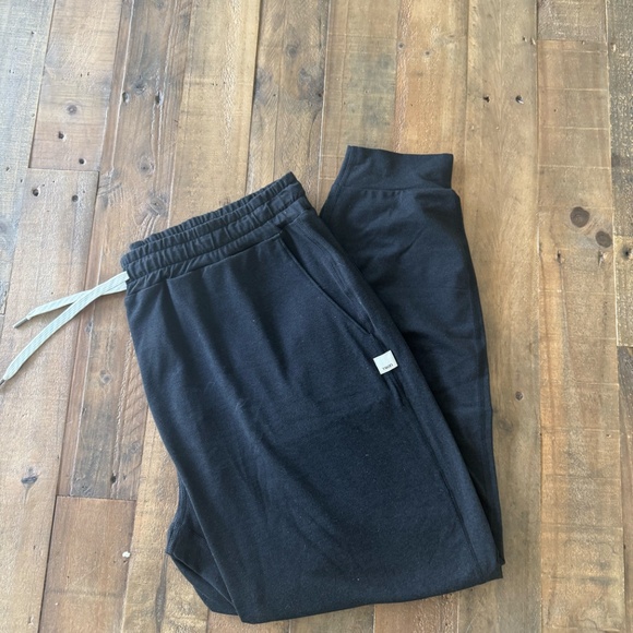 VUORI  Performance Jogger Black - Large - Picture 2 of 4